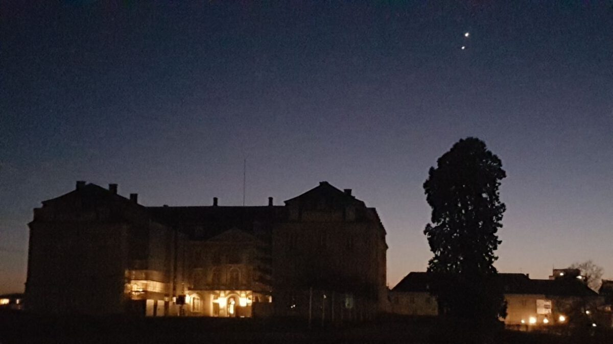 Jupiter und Venus über Schloss Augustusburg, Brühl